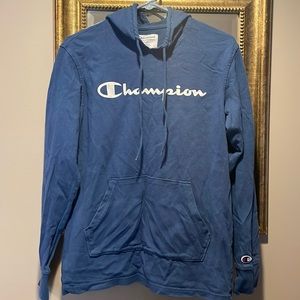 Men’s hooded long sleeved shirt